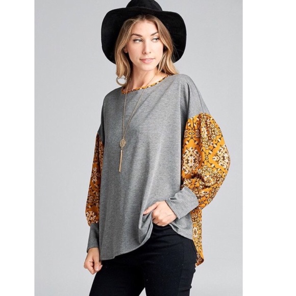 Tops - Host Pick 🥇Contrast Bell Sleeve Gray Top